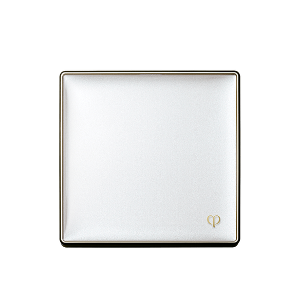 BRIGHTENING POWDER FOUNDATION (Case)